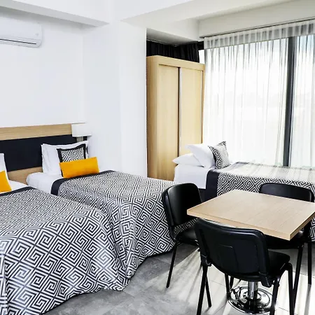 Sky Roof 3* Λευκωσία