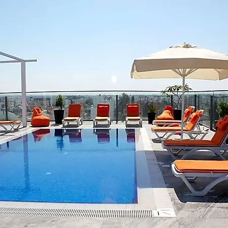 Sky Roof 3* Nikosia