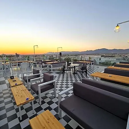 Hotel Sky Roof