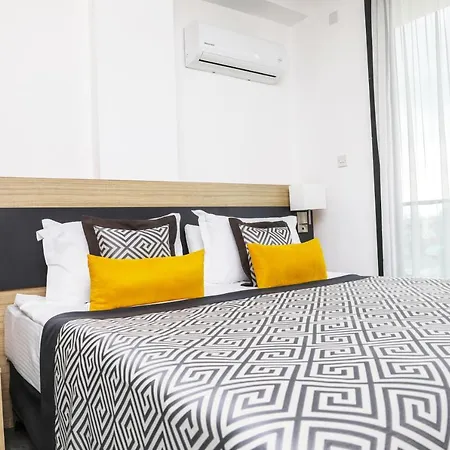 Hotel Sky Roof Nicosia