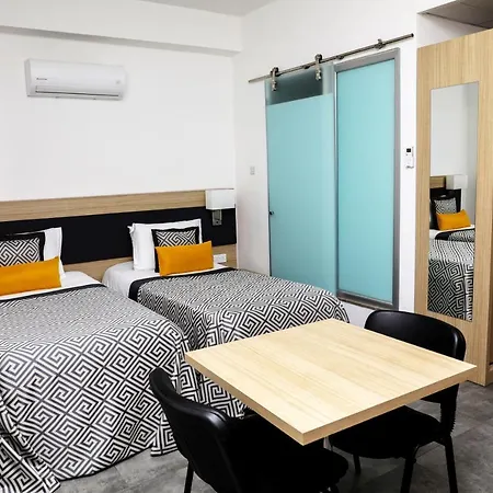 Sky Roof Ξενοδοχείο 3*