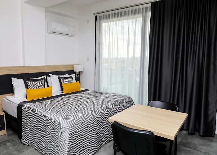 Sky Roof 3* 尼科西亚