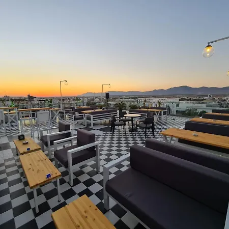 Sky Roof 3* Нікосія